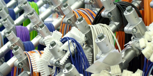 Strand Vario Trolley for wire harness production